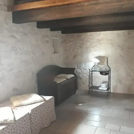 Fontana Vecchia Bed and breakfast