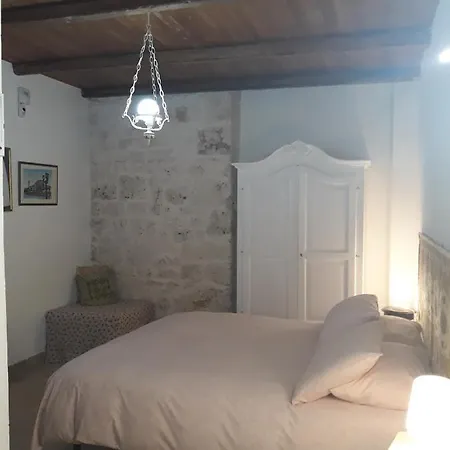 Fontana Vecchia Bed and breakfast 4*