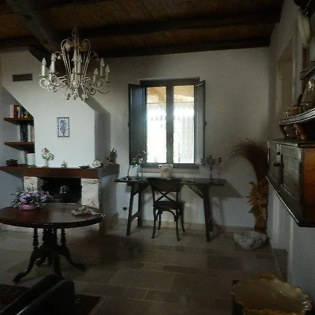 Fontana Vecchia Bed and breakfast 4*