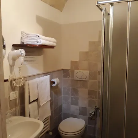 Fontana Vecchia 4*