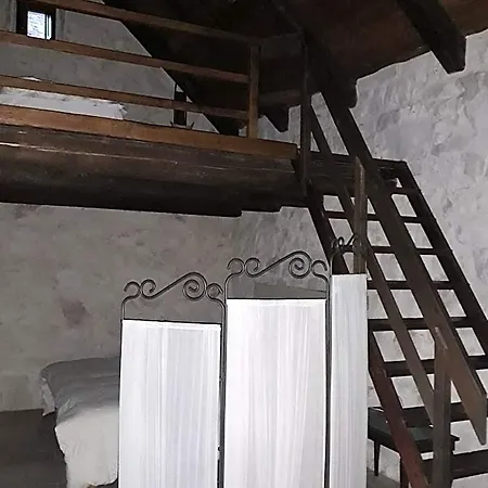 Fontana Vecchia Castellana Grotte