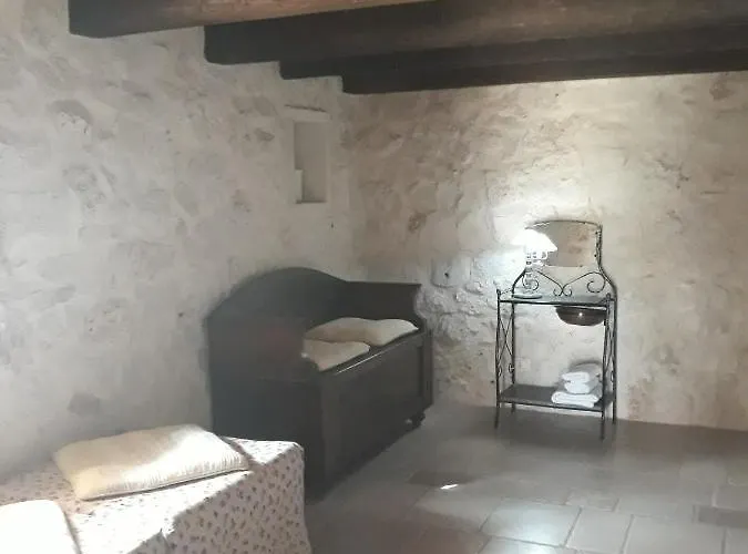Fontana Vecchia Bed & Breakfast